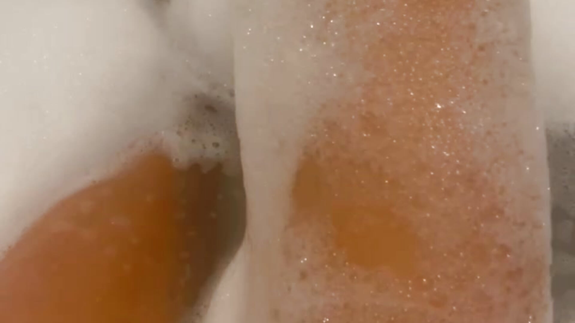 Bubbles time - video by SinwithAmy cam model