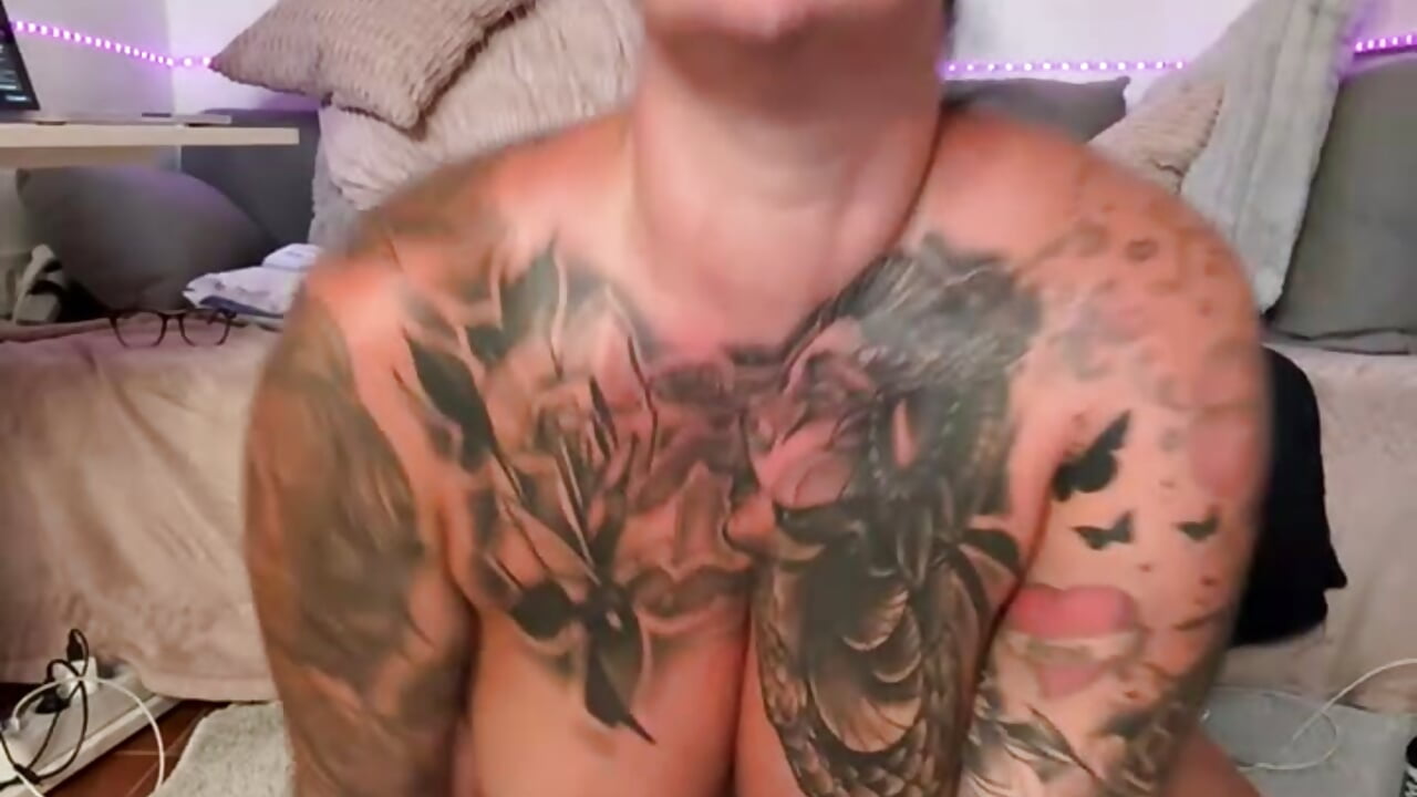 Geile Torso Action! Ich hole mir jeden Tropfen! Abgeritten und geil geblasen