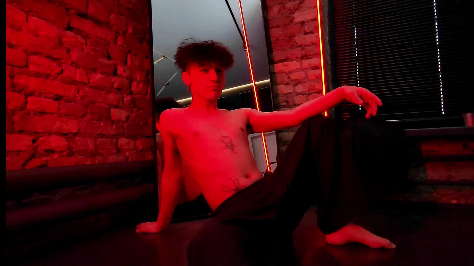 icon - vídeo de la modelo de cam Vinnie_Hacker