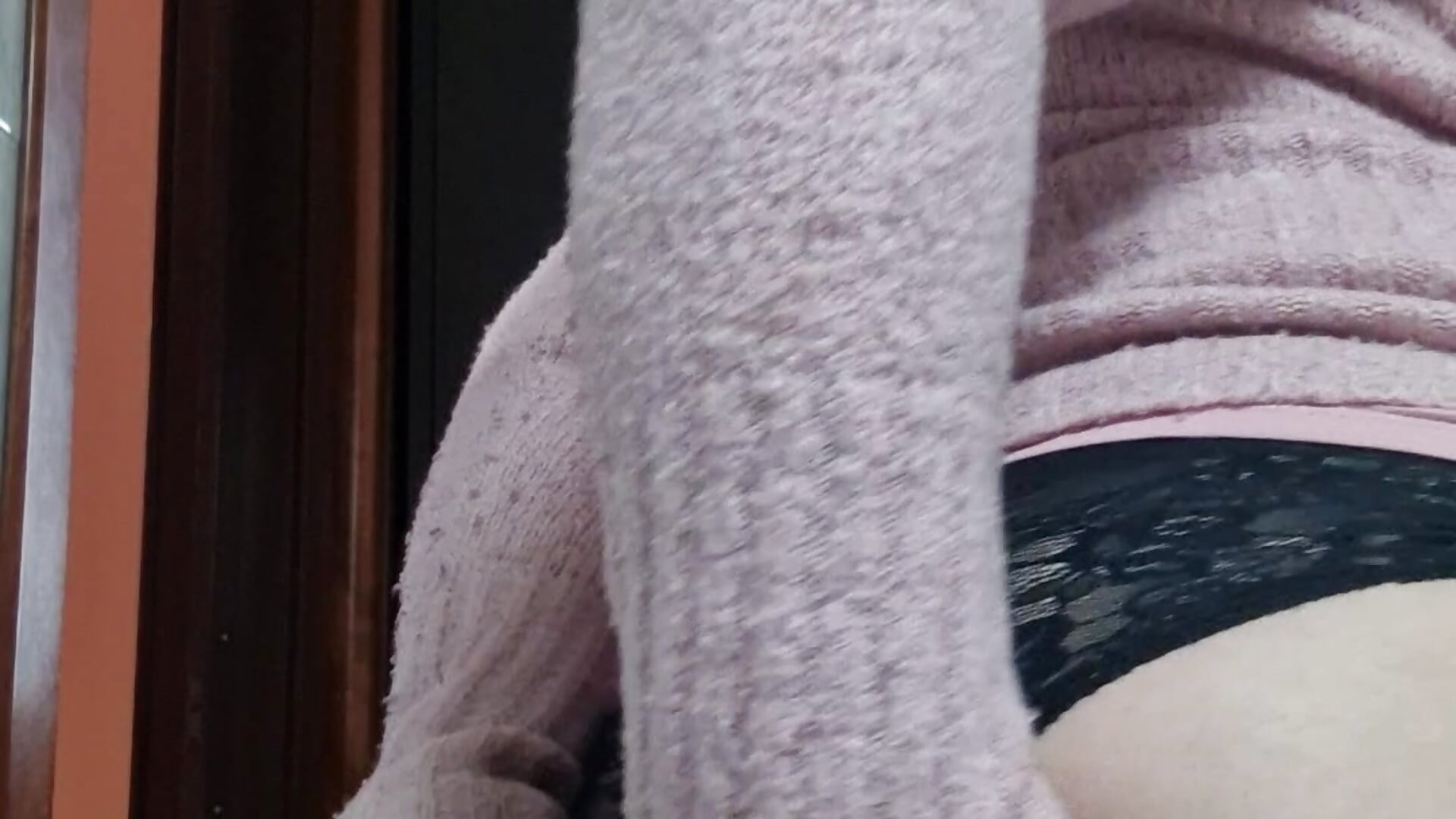 Cosa fai se trovi la tua fidanzata/moglie in bagno così?