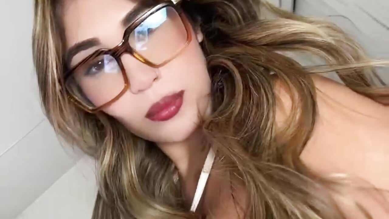 WhatsApp Video 2025-10-03 at 1.47.02 AM.mp4