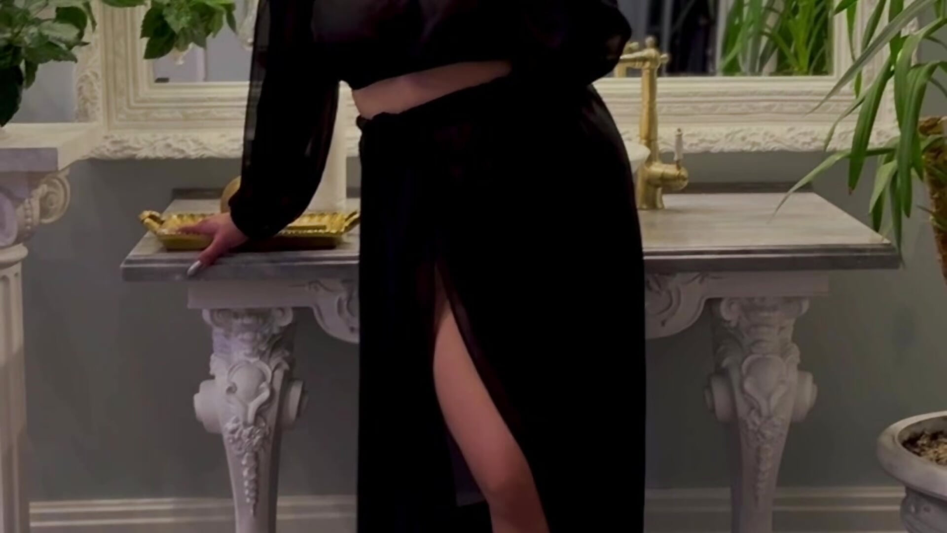 💋 - QueenOfUrKink adlı kamera modelinin videosu
