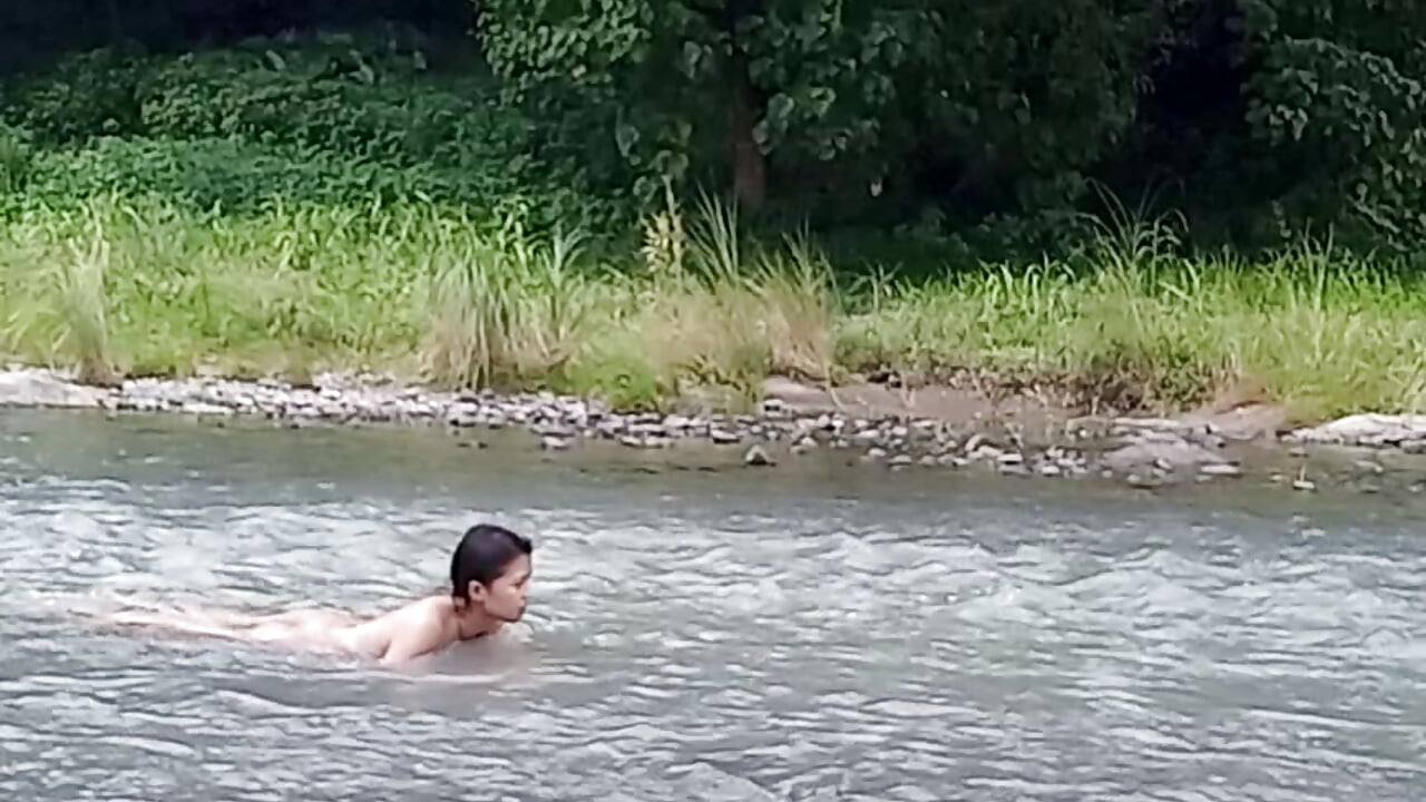 Part 2 swim fullnaked on the hidden River.