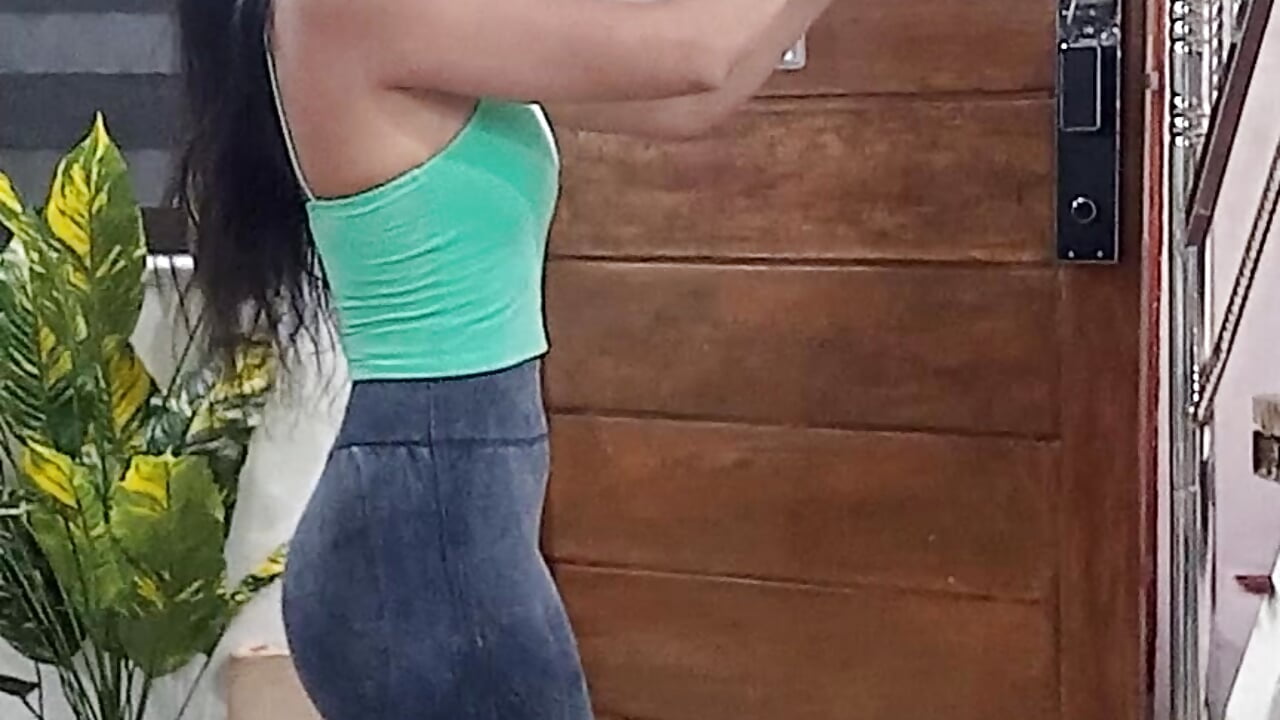 Sexy mama with tight clothes with full of smile.