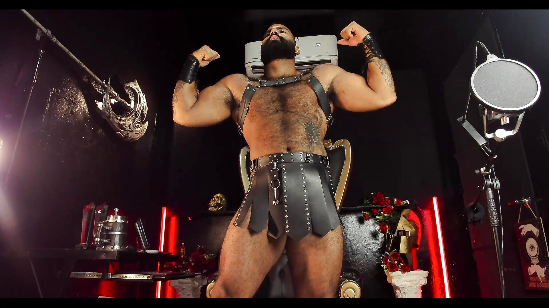 spartan flex - video oleh model kamera BeardAndrew