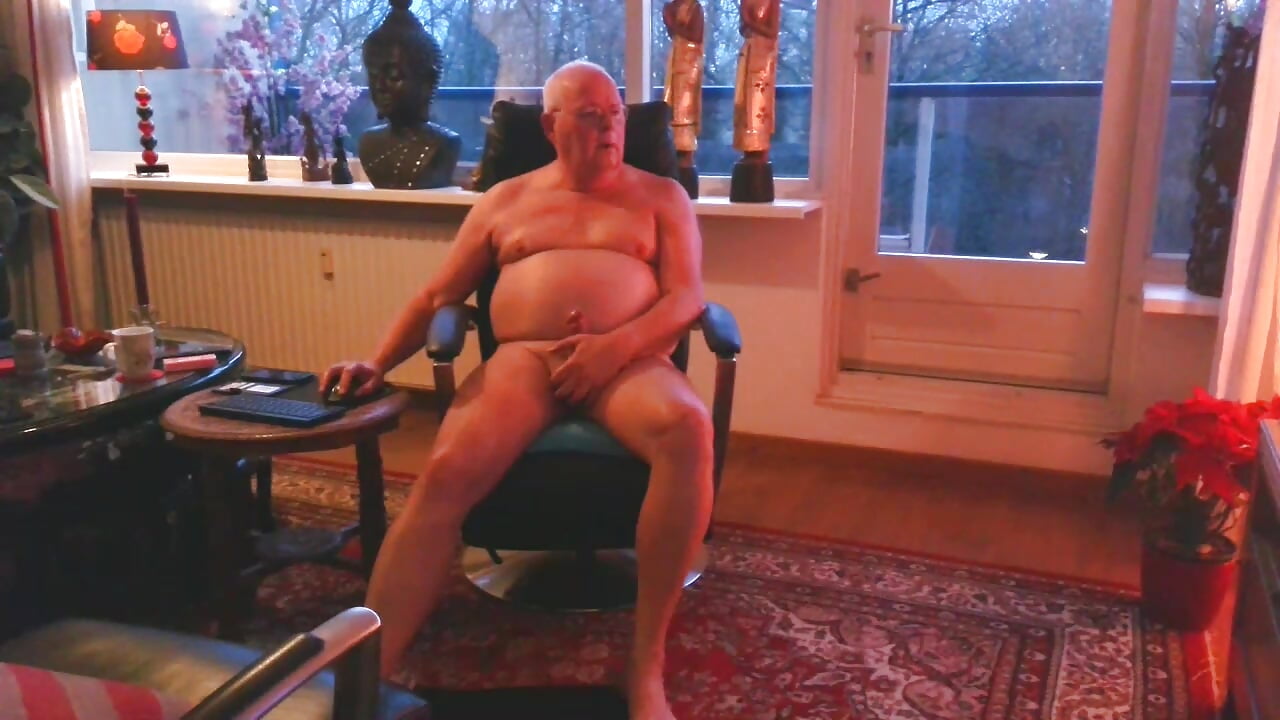 20251216 Playing and cumming