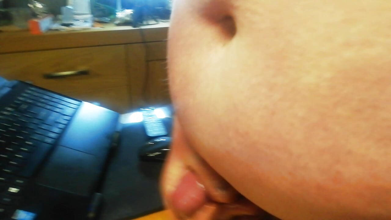 Cumming hard - video by Bi-curiouscouple cam model