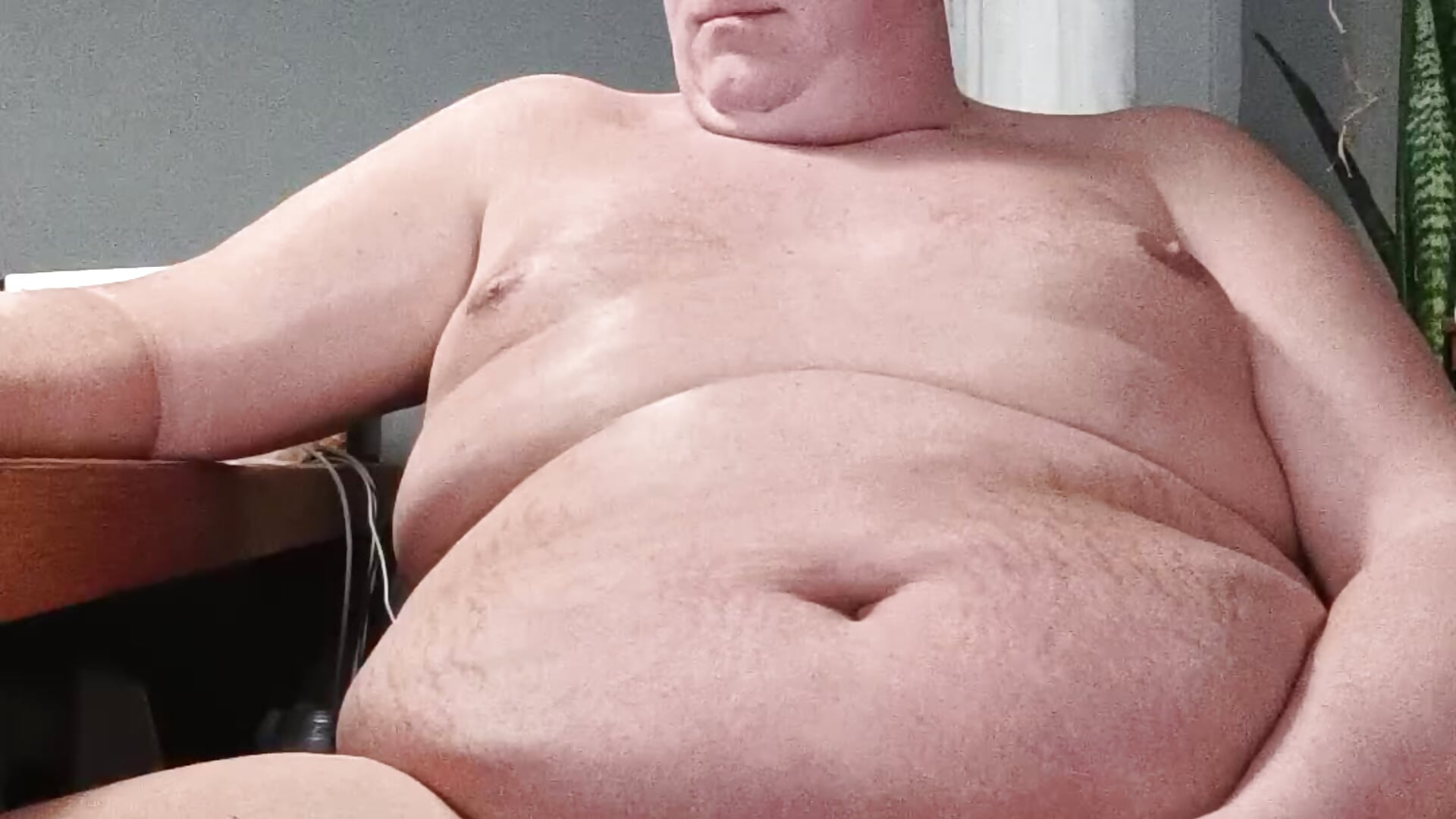 Playing with anal plug and big cum - video by Bi-curiouscouple cam model