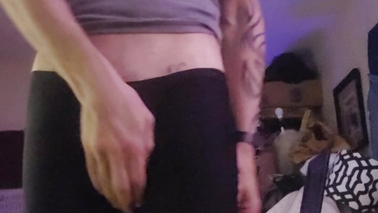 A quick stroke session - video by ItalianPapiDripDrip cam model