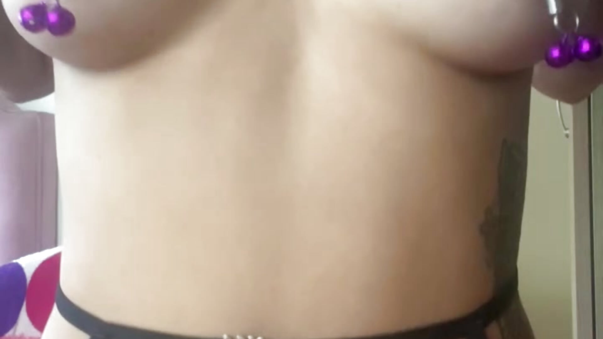 Shake boobs + nipple clamp - فيديو من Yellowranger1 موديل الكام