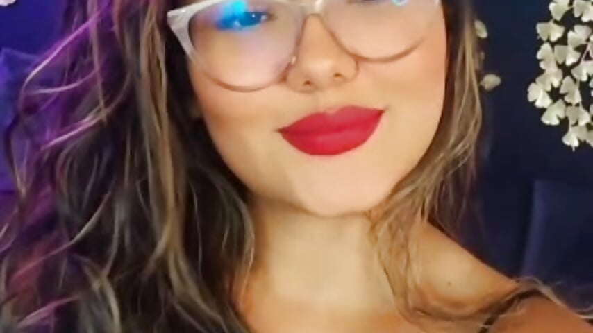 VID-20220821-WA0039 - video by adriana_greco cam model