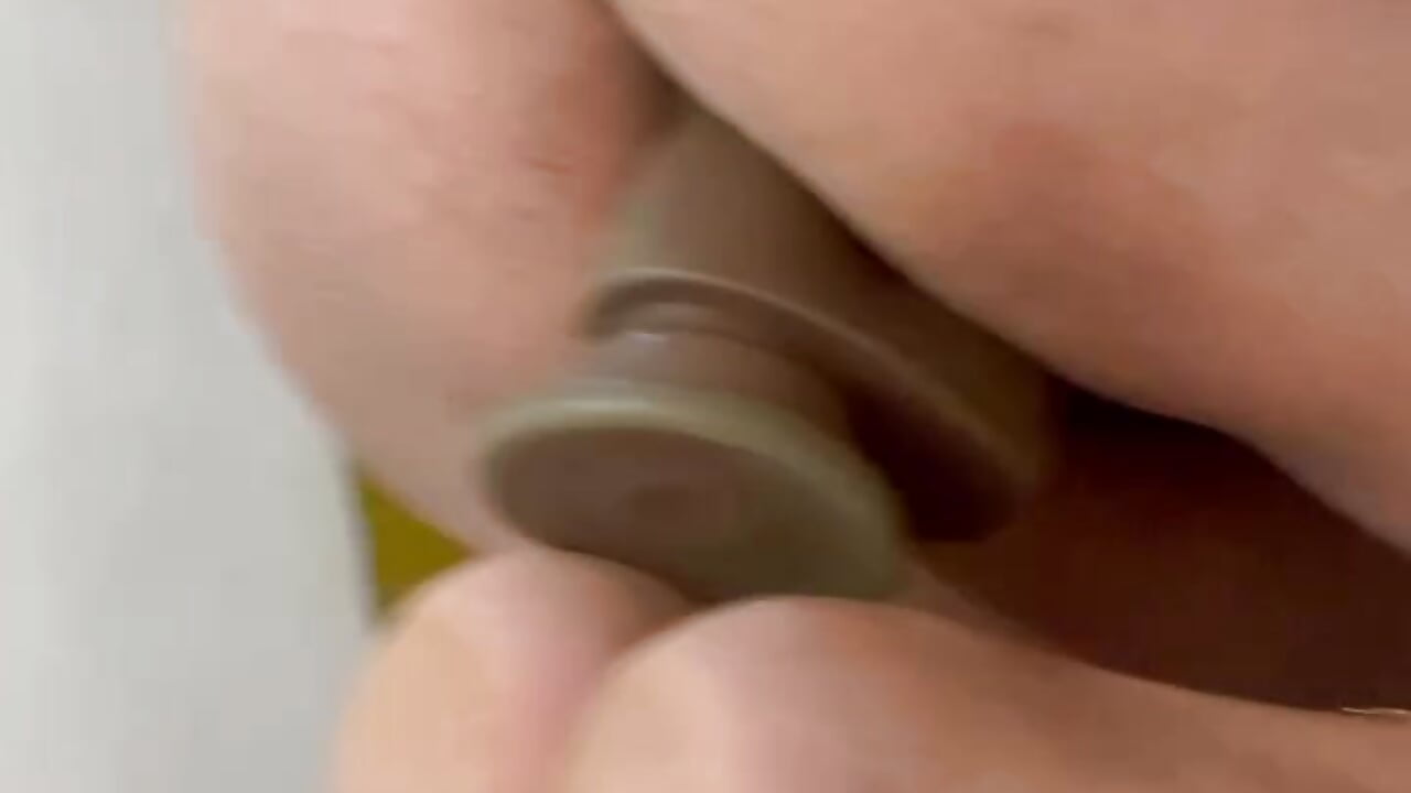 9inch dildo in Ass