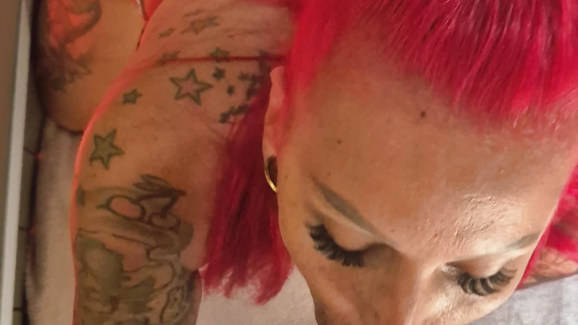 V4 Short Blowjob no cum real cock – video modela na kameri Ava_Ann