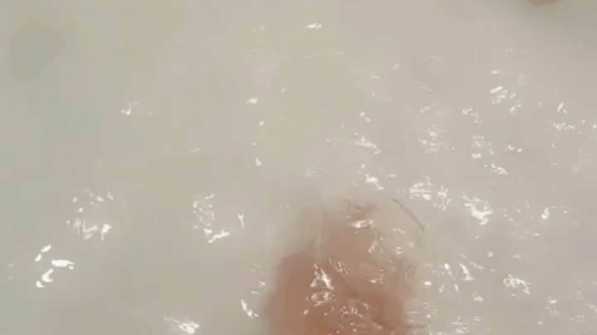 Feet under water - video by sophia_lennox cam model