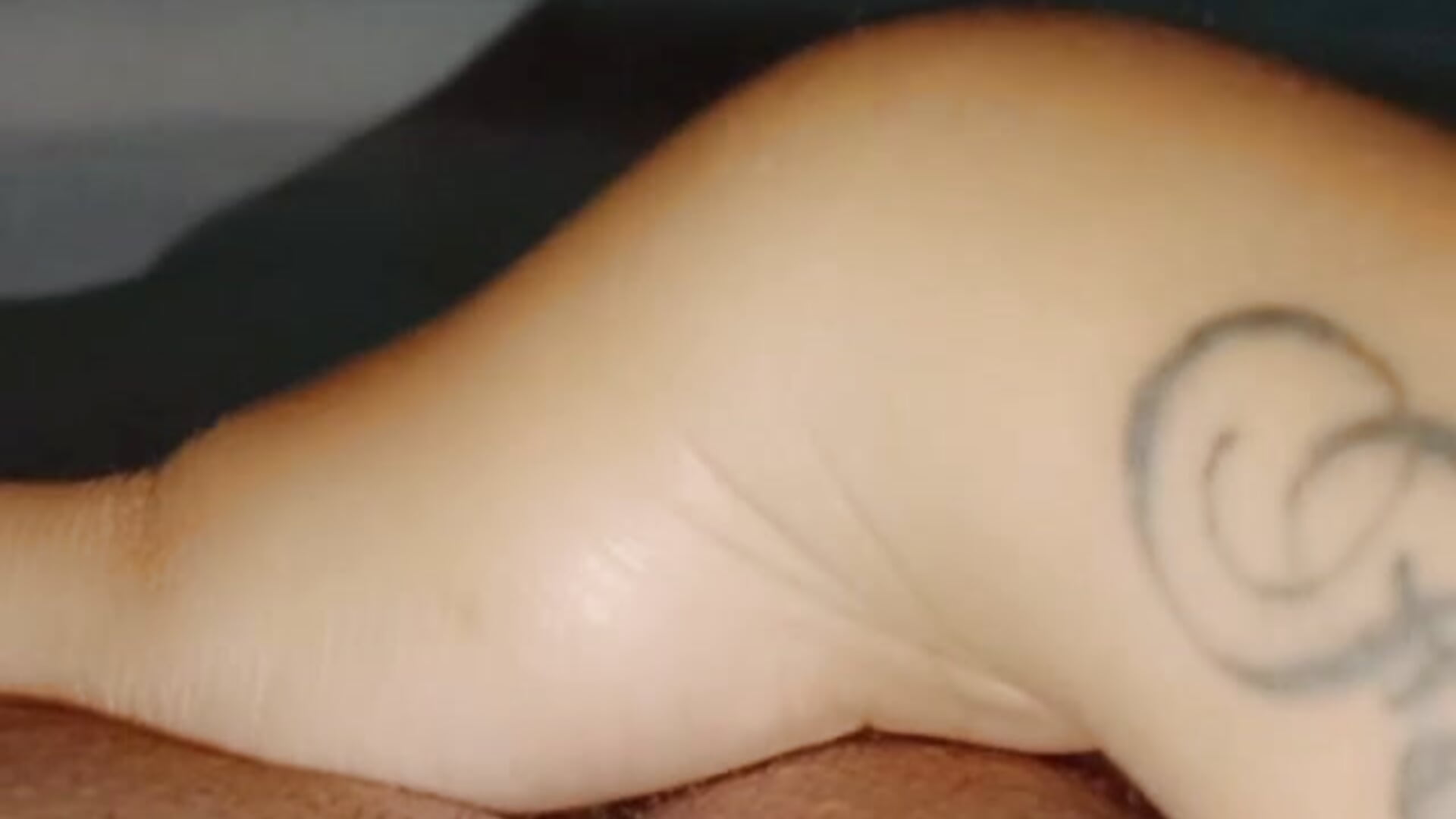 My little wet pussy - video by sophia_lennox cam model