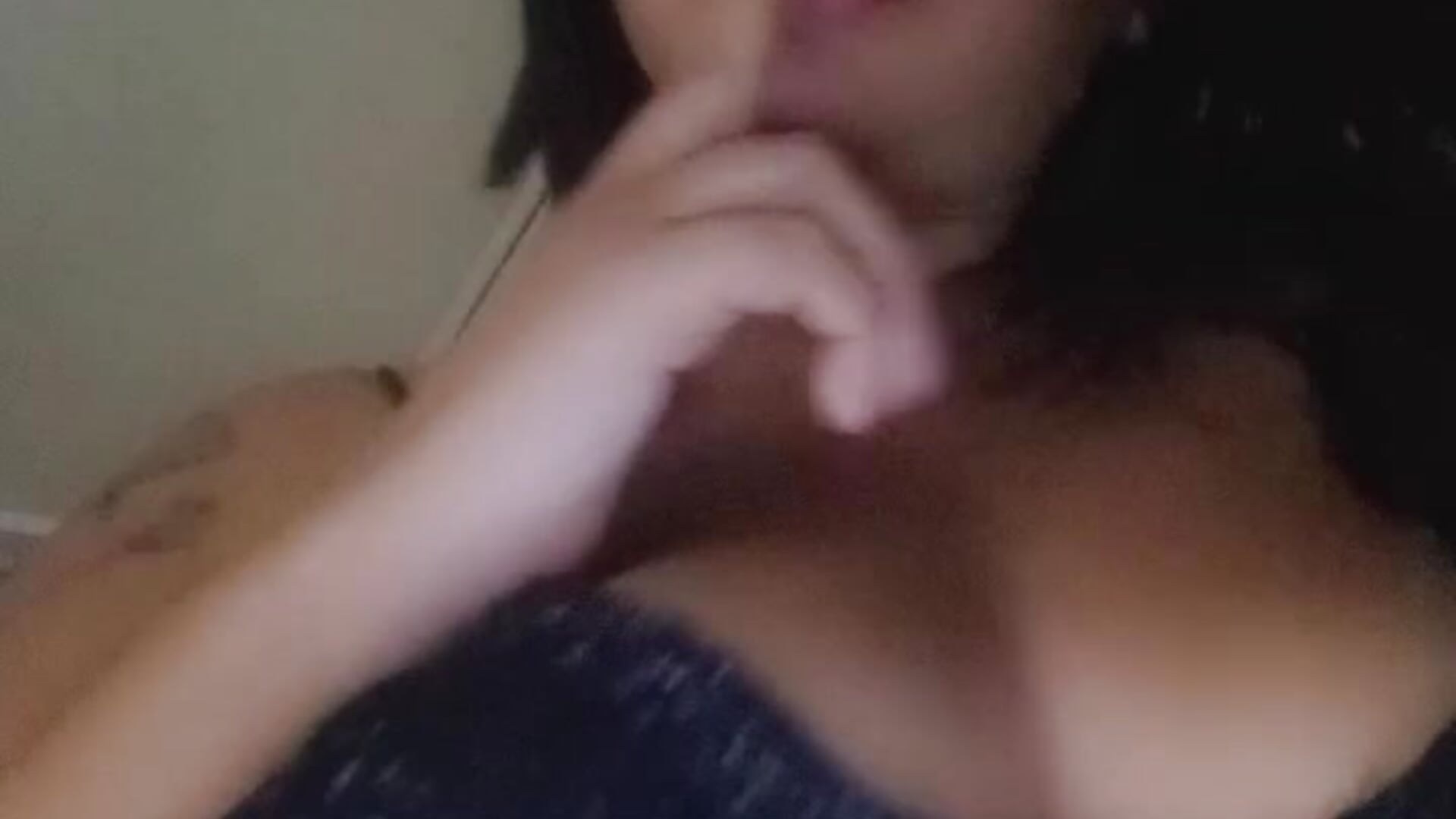 How delicious it is to suck - video by sophia_lennox cam model