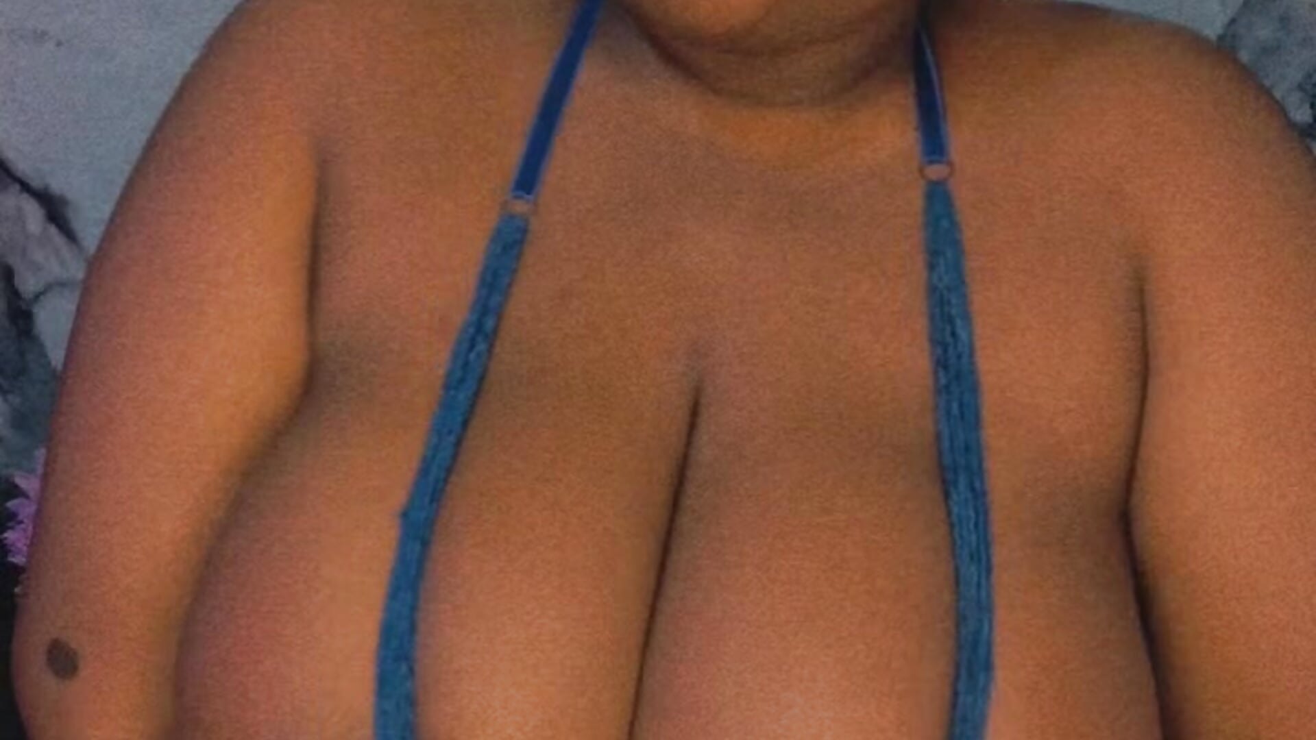 It's love? 💗💖 - video by Darnellqueen cam model