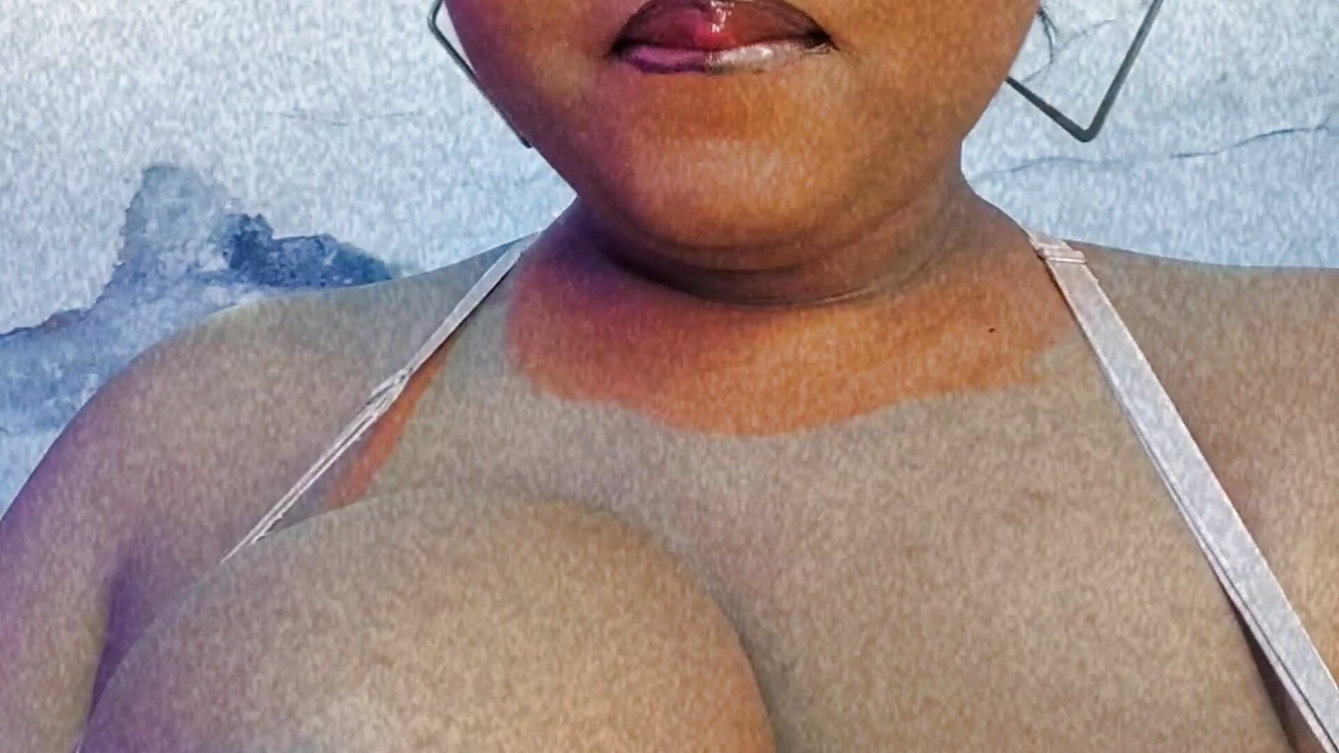 You can understand my tits? - video av Darnellqueen cam model