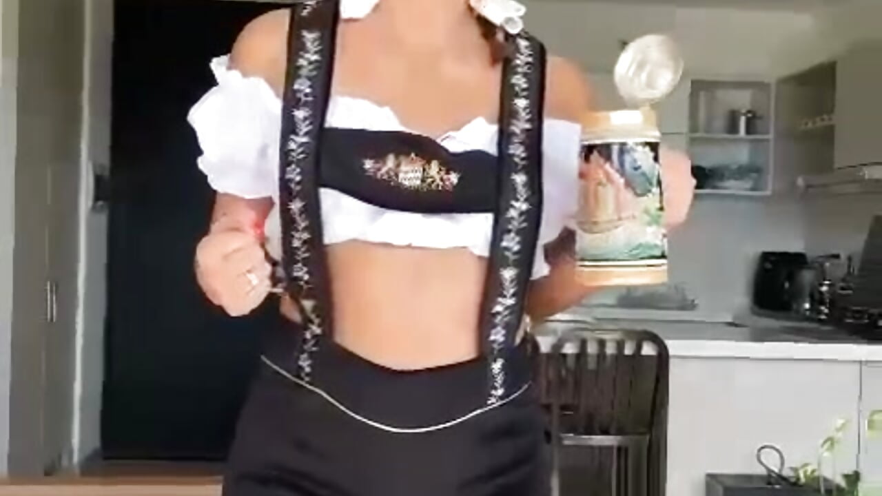 WhatsApp Video 2022-09-20 at 10,18,37 AM - video by kamila_sins cam model