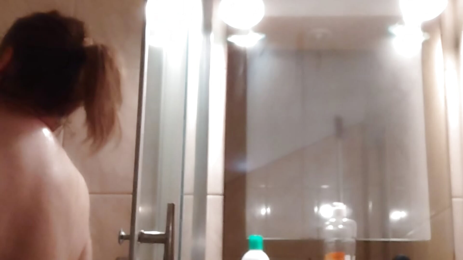 Take a shower naked - video by CitratedPaean cam model