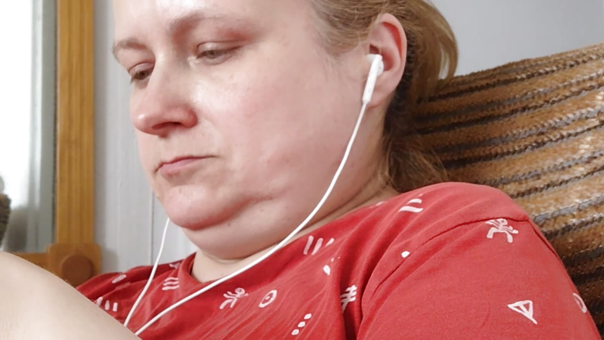 Slucham i ogladam tapping EFT - video by CitratedPaean cam model