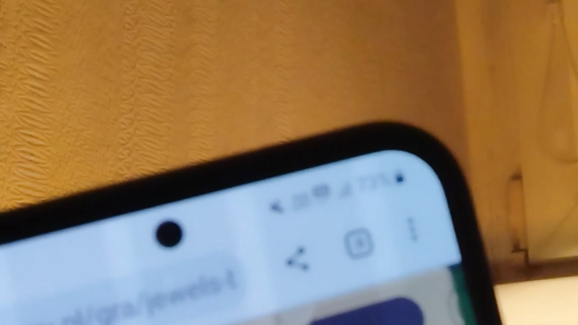 Gra na telefonie - video by CitratedPaean cam model