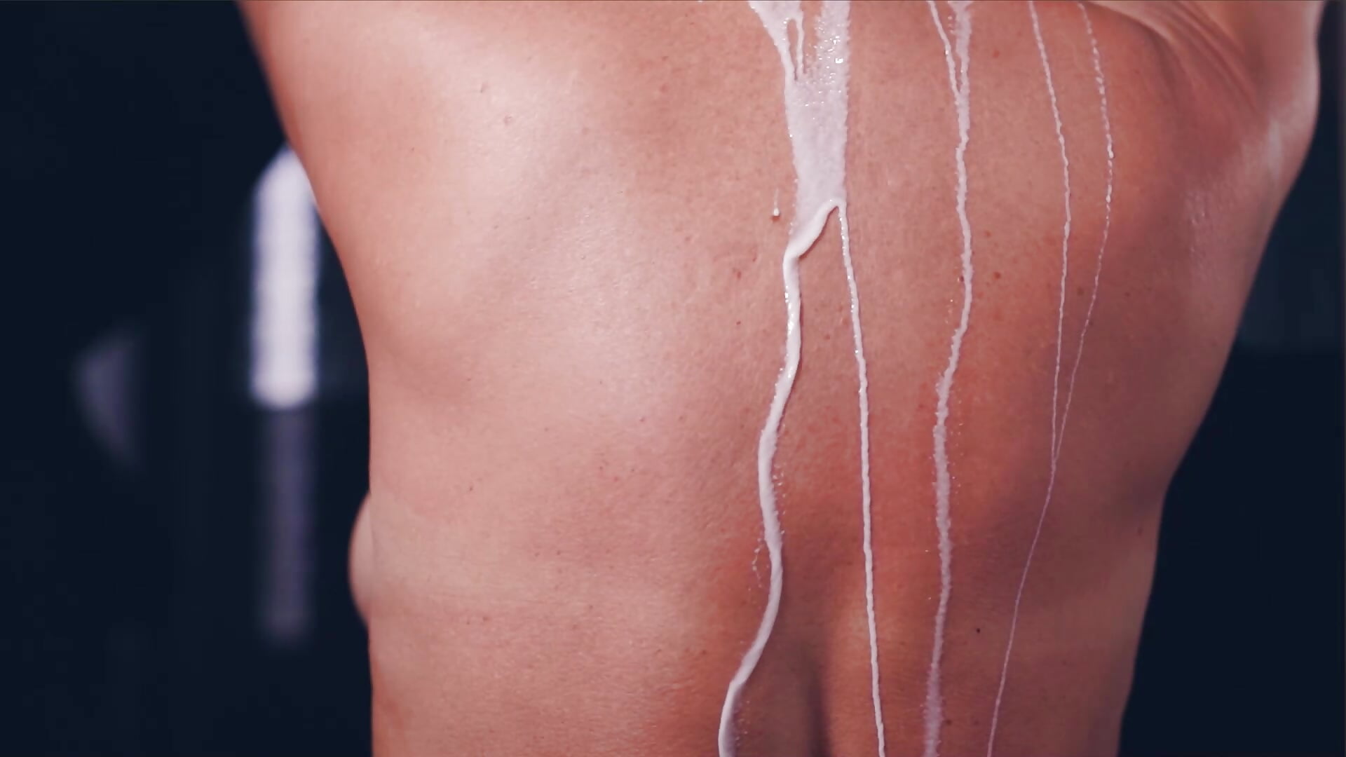 Sexy milk play－カメラキャストのroxana_brooksの動画