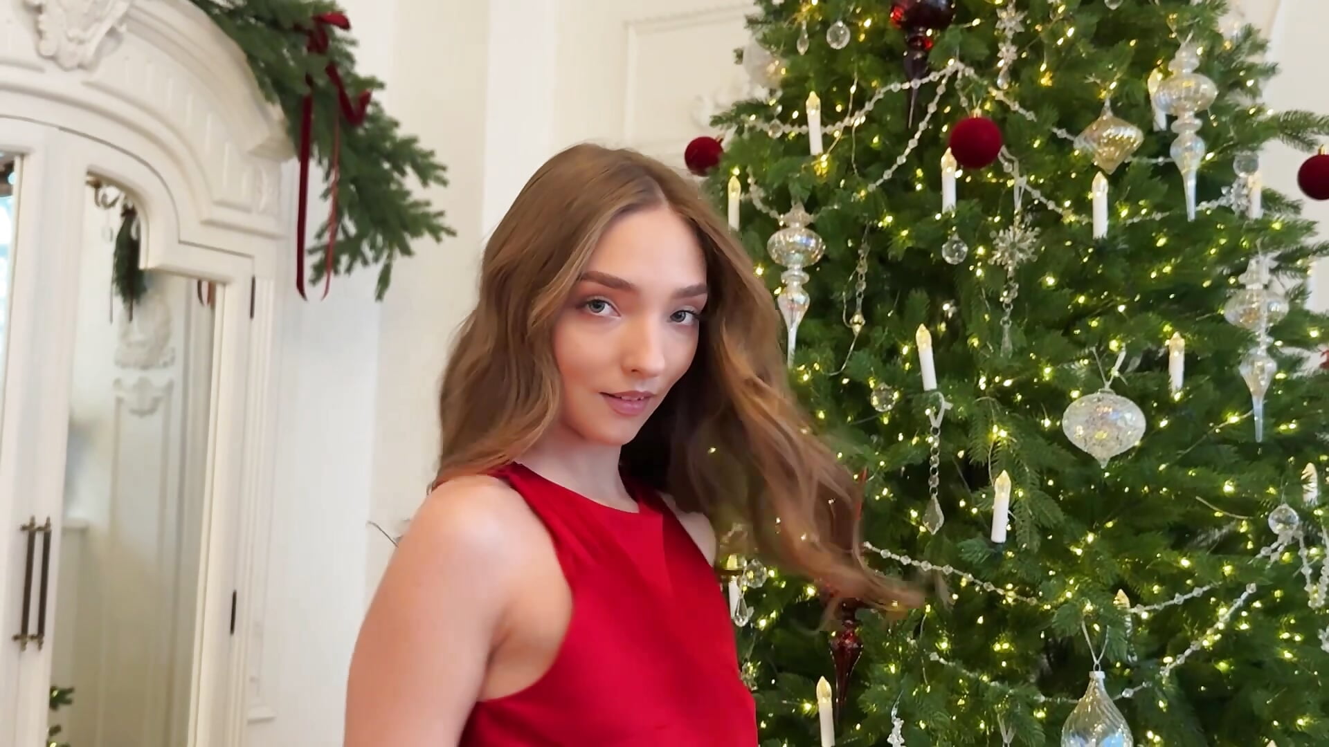 Merry Christmas🎁 - video by VirginieCruz cam model