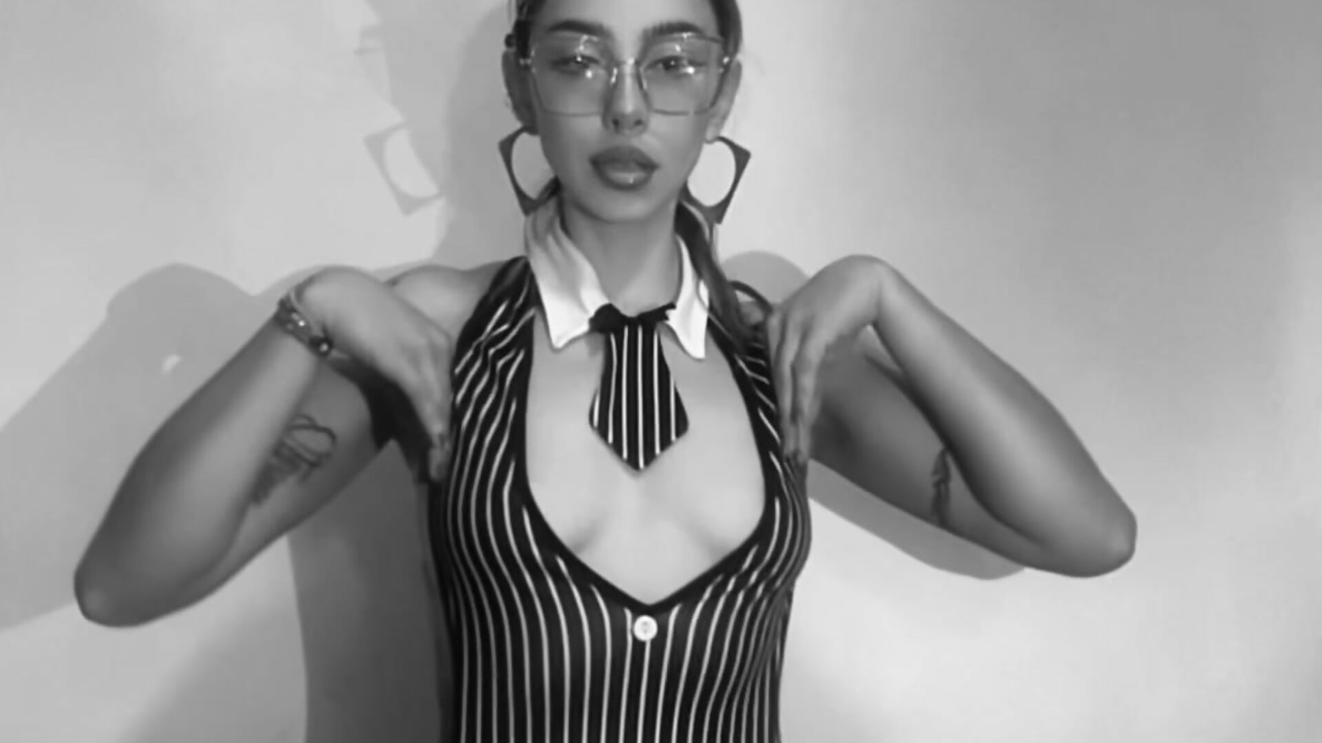 🫵🏻💄 - ক্যাম মডেল sakura_beauty-এর ভিডিও