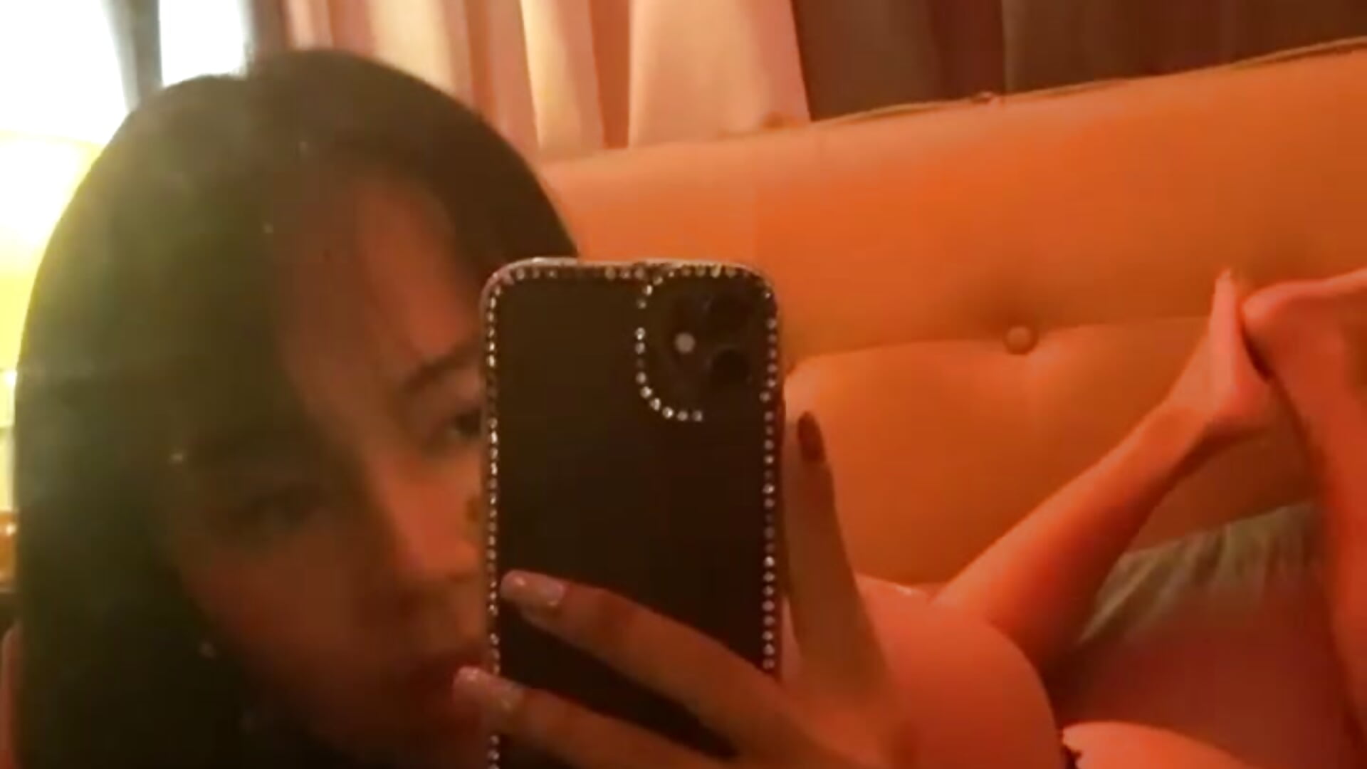 trim,8E5C8A13-76A1-4078-9882-67289DA17534 - video by smiley_angel69 cam model