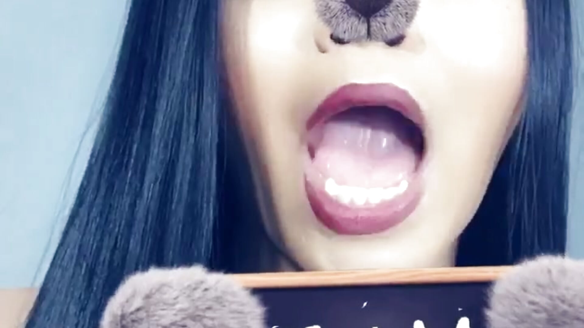 trim,A85E8A89-59EC-427A-B438-A5809E41E2D2 - video oleh SensationalSamm kamera model