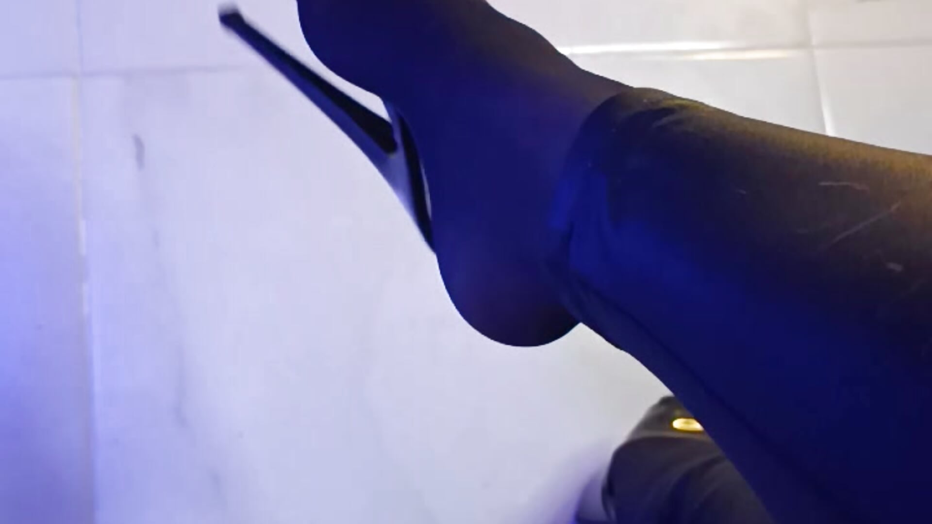 Hanging slow and sexy - Video von Goddessalicee