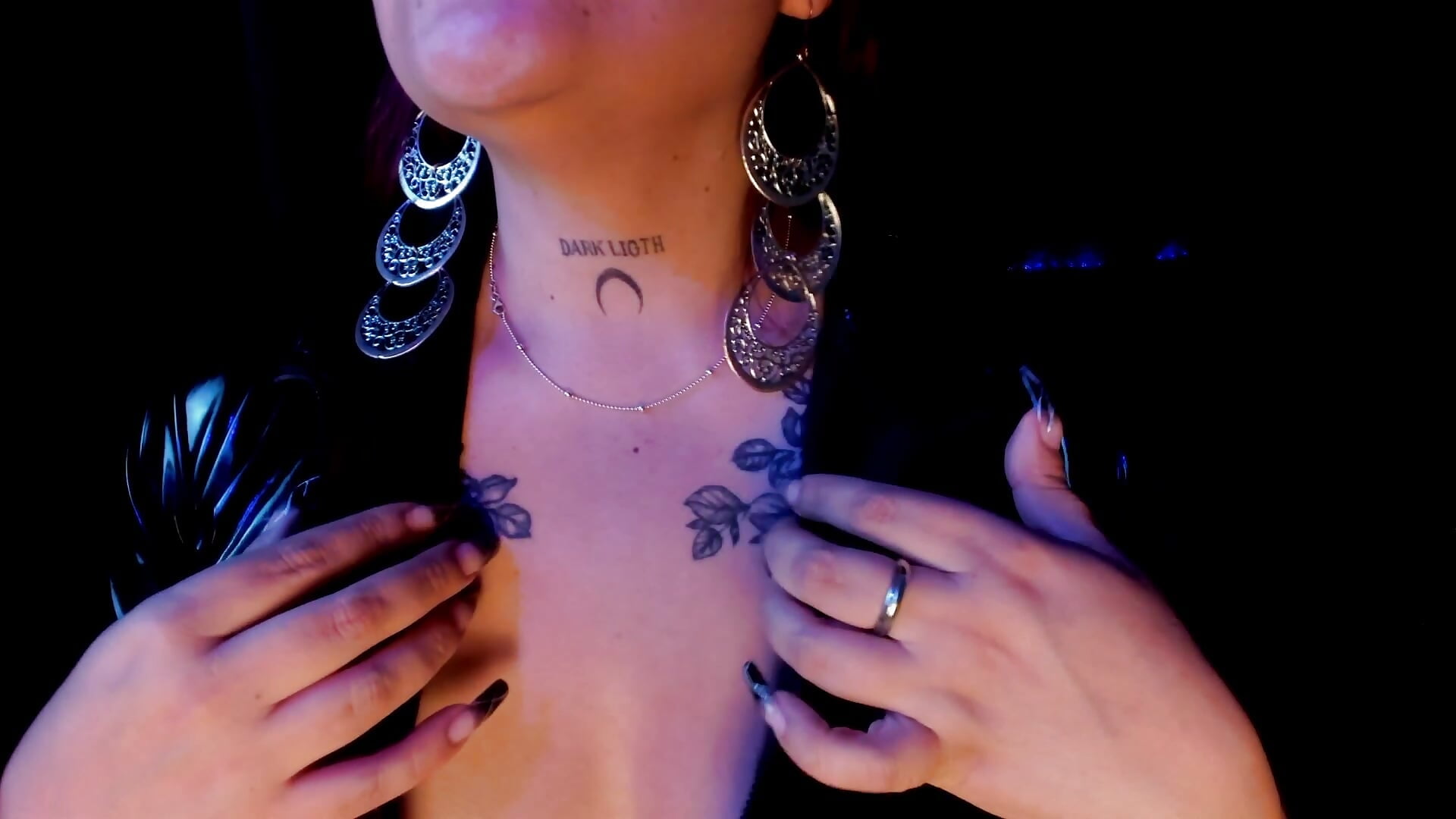 my tatto - video by Lilith_levone cam model