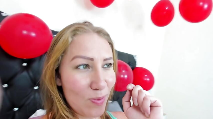 San Valentin - video by RubyQuinz cam model