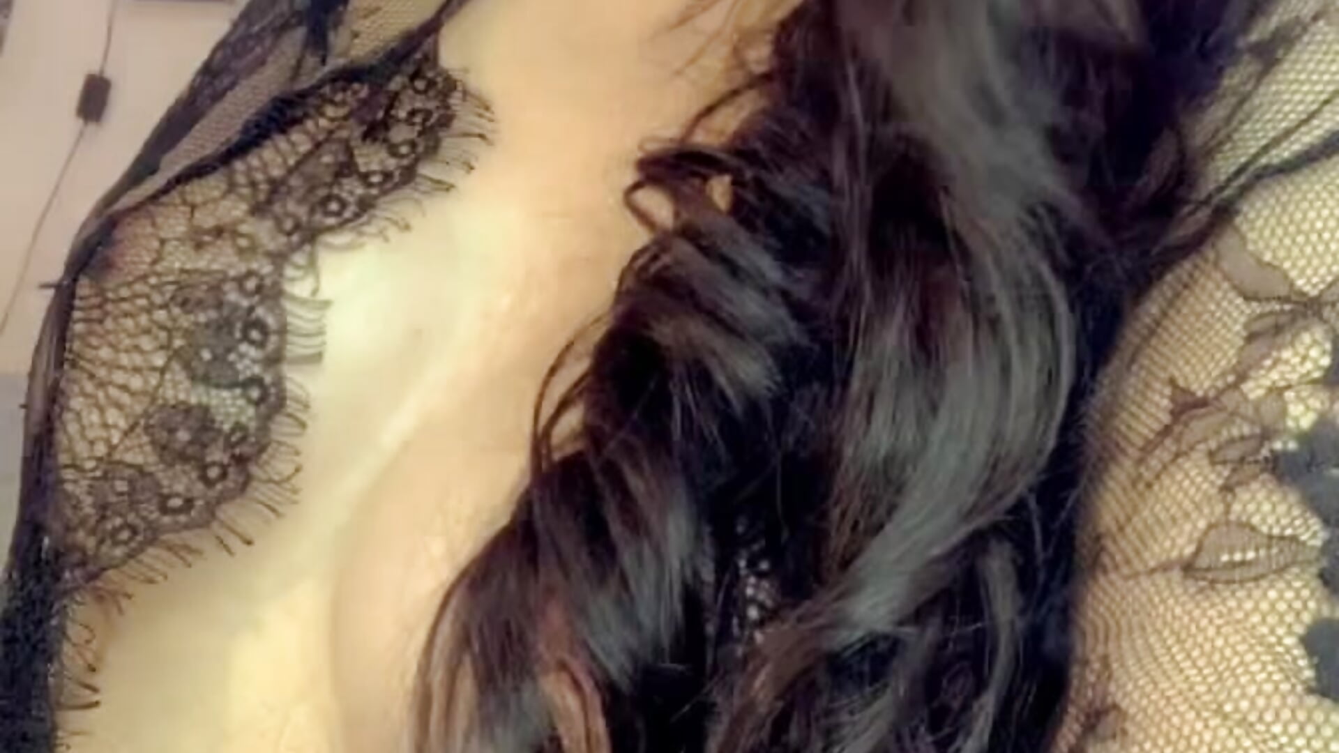 MCOU7924 - video by NaomiBlack35 cam model