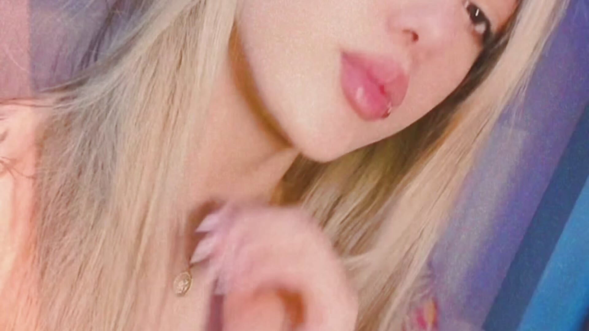 Happy Sunday🌈 - video by EveBensonX cam model