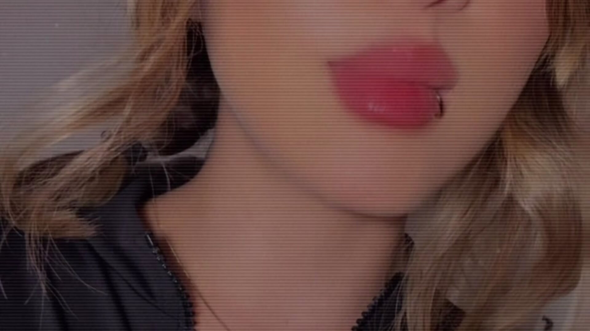😚 – video af EveBensonX cam-model