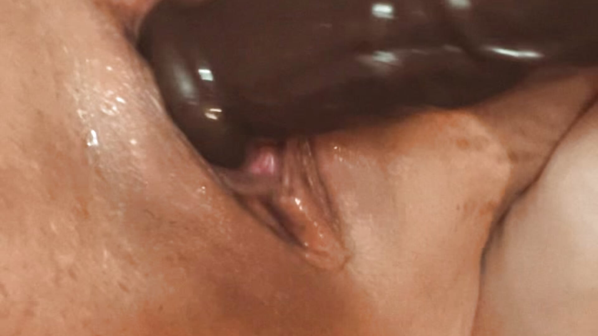 New squirt video !!!!! - video by Englishhornybecca30 cam model