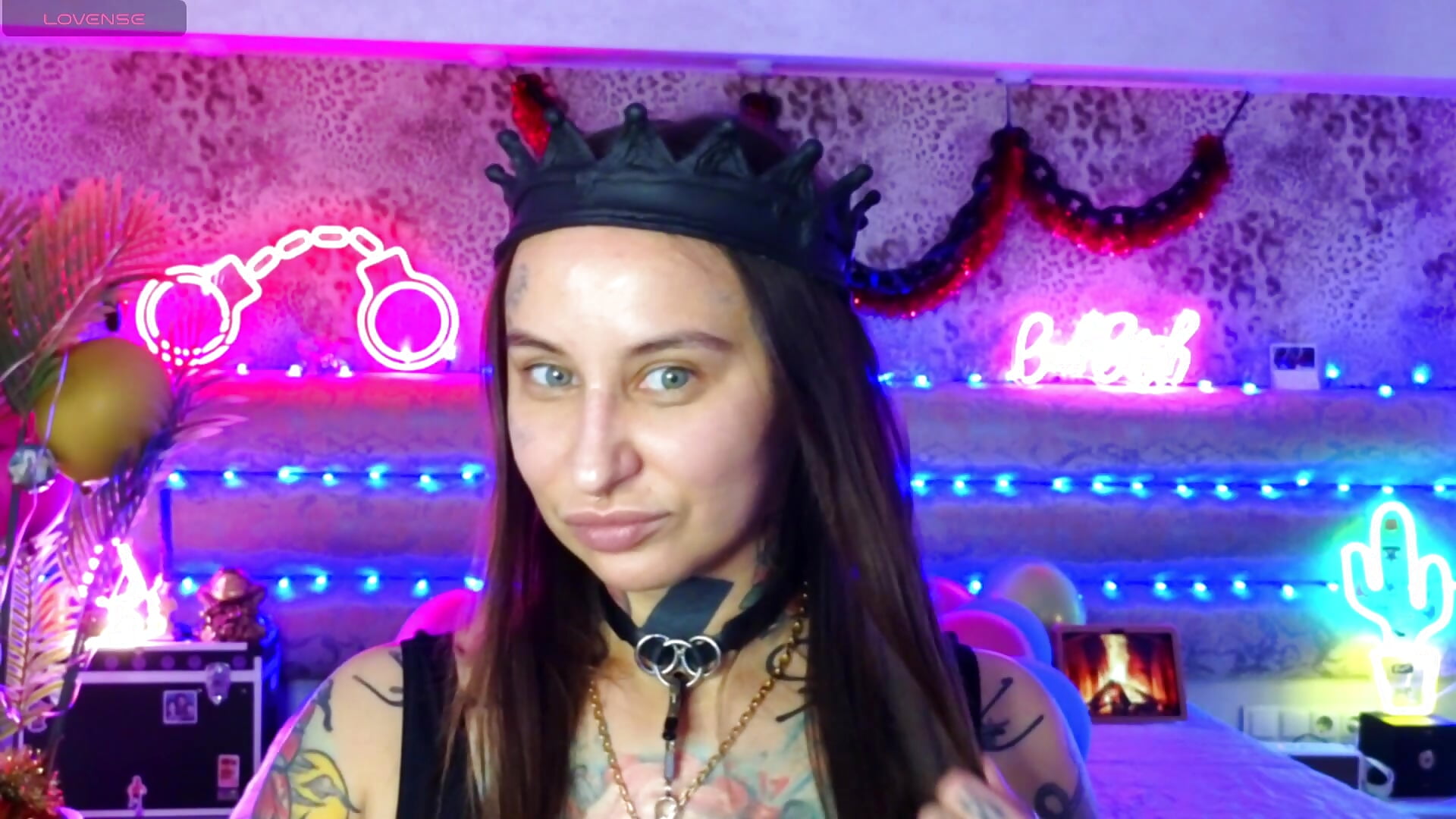 there are a lot of masks in my extreme room - video by Cool_Freak_ cam model