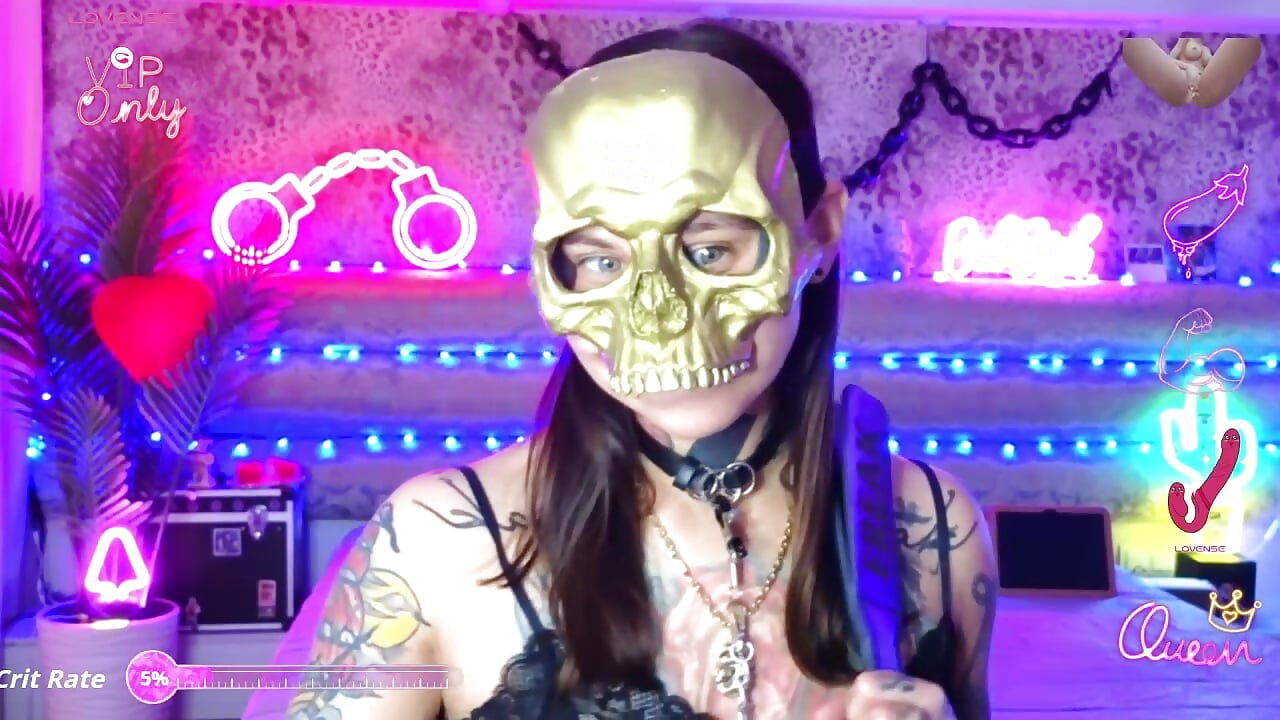 your sperm dripping from my mask drives me crazy - video by Cool_Freak_ cam model
