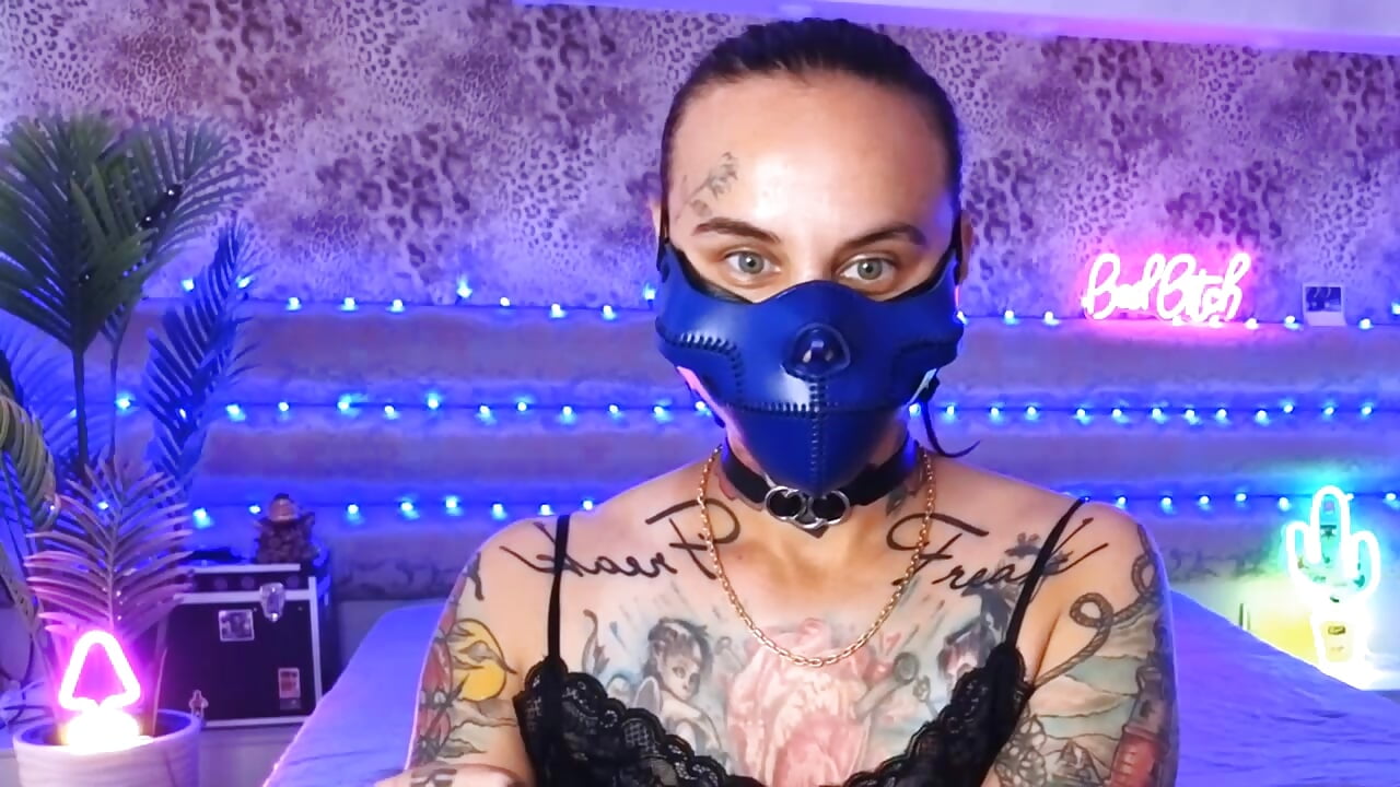 [10 Aug 17:11] Public Show - video by Cool_Freak_ cam model