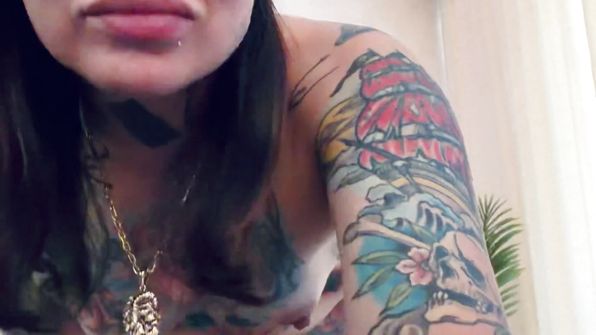 kinky show sea of ​​dirt and skirt, strap-on dirty juicy asshole. do you like extreme sex?