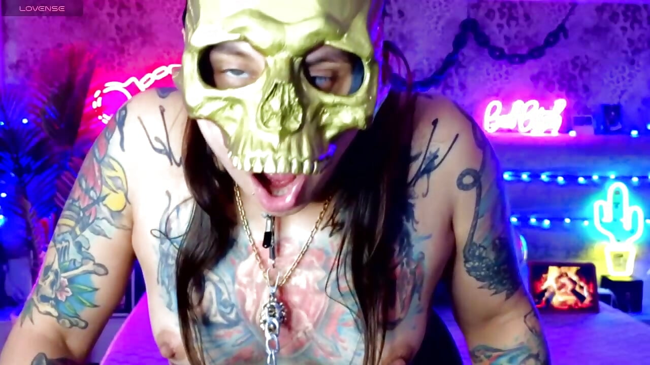 will you kiss my pussy? - video by Cool_Freak_ cam model