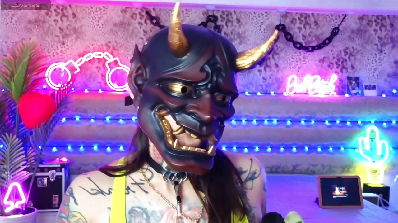 many masks role-playing games, cage. do you like mega dirty extreme sex? - vídeo de la modelo de cam Cool_Freak_