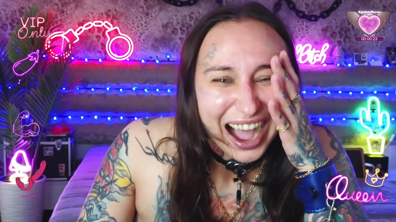 my pussy makes a mega squirt from the vibrations. private and exclusive control for free - วิดีโอโดย Cool_Freak_ โมเดลแคม