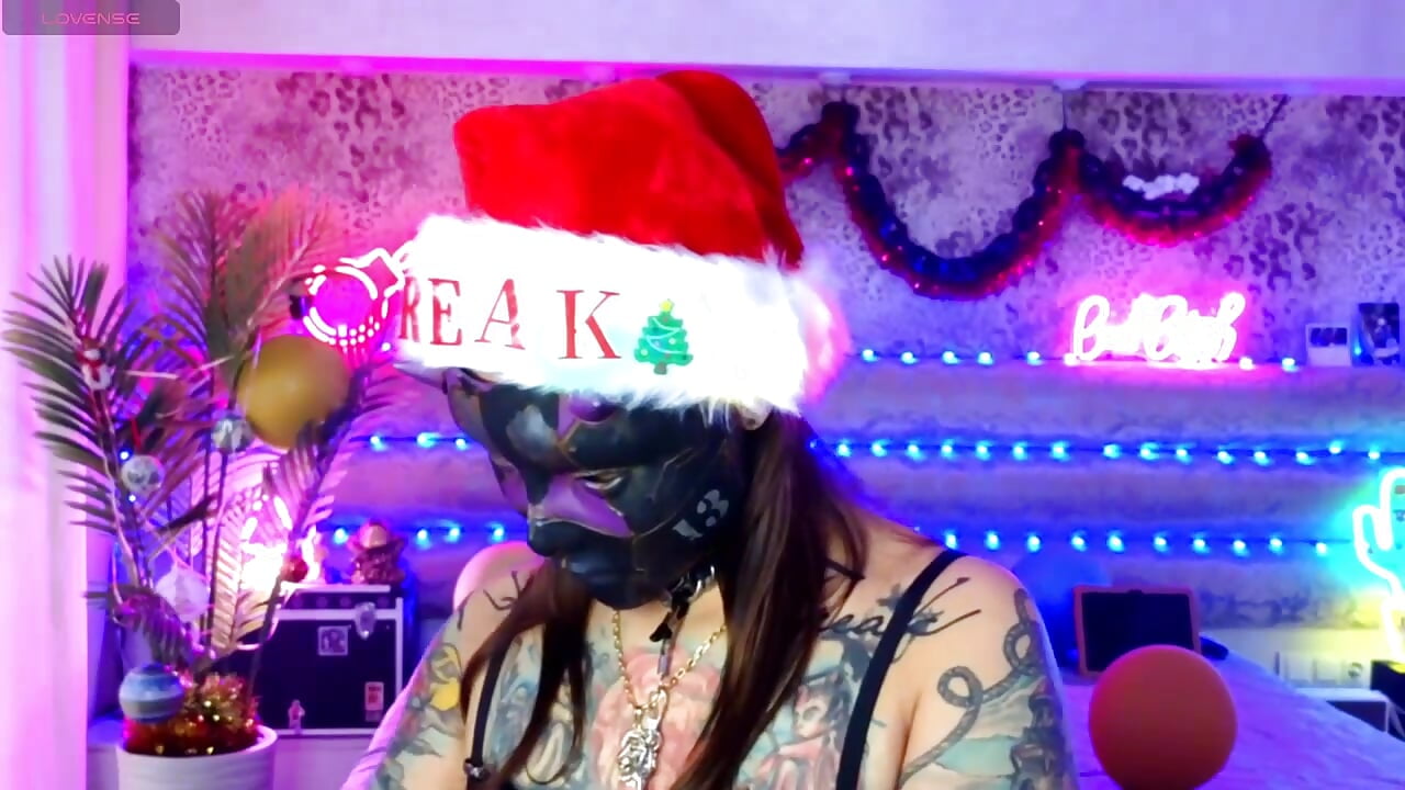 you can always take off my mask or put another one on me. just write me a PM so I know - video by Cool_Freak_ cam model