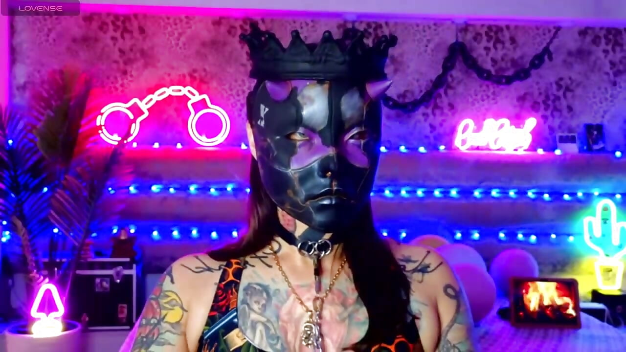 crazy mask - video by Cool_Freak_ cam model