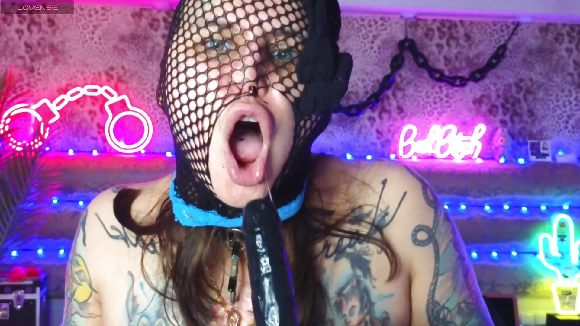 Kinky show whip clamps gag handcuffs masks cell. extreme sex squirt dirt - วิดีโอโดย Cool_Freak_ โมเดลแคม