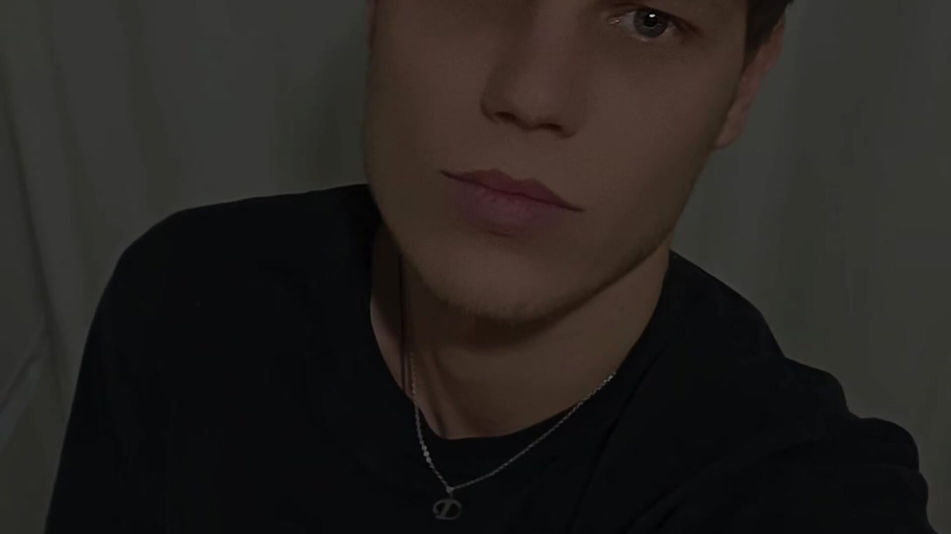 1000014114 - відео від вебкаммоделі Hottie-James01