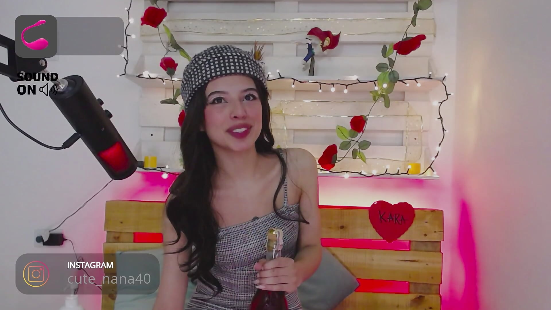 Opening wine <3 — filmik NanakoDollx, modela(-lki) na kamerkach